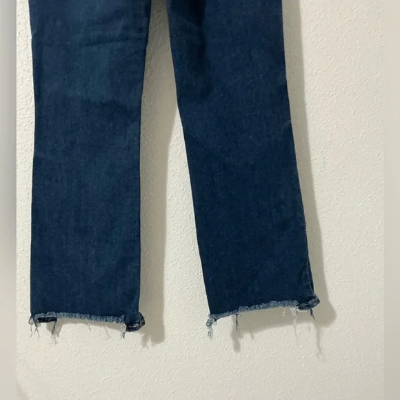 NWT Judy BlueMedium Wash Mid Rise Cropped Boot Jeans Size 11/30